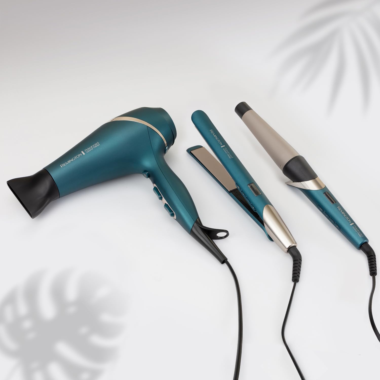 Remington Advanced Coconut Therapy Hair Straightener - Micro-Conditioners infused with Coconut & UV Filters release to nourish hair - Intelligent Heat Sensor to prevent overheating, 150°-230°C, S8648